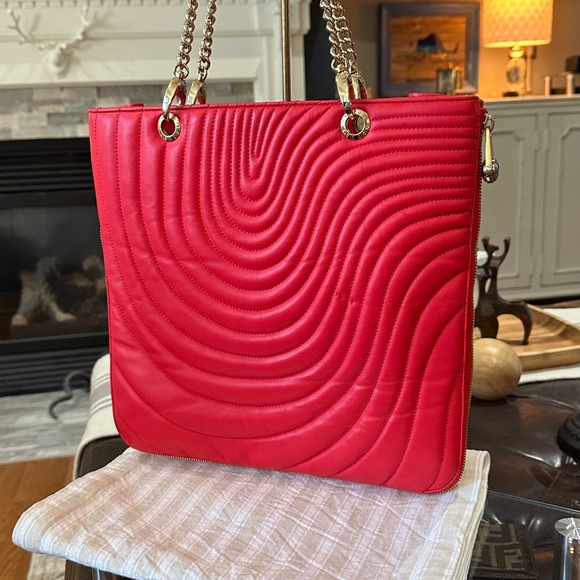 HENRI BENDEL No. 7 Quilted, Expandable Zip Tote in Pink Lambskin Leather EUC - Picture 4 of 16